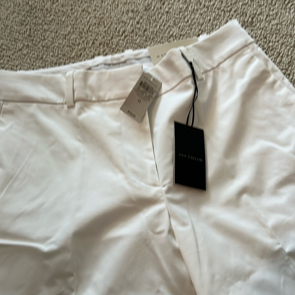 Ann Taylor cropped white pants
